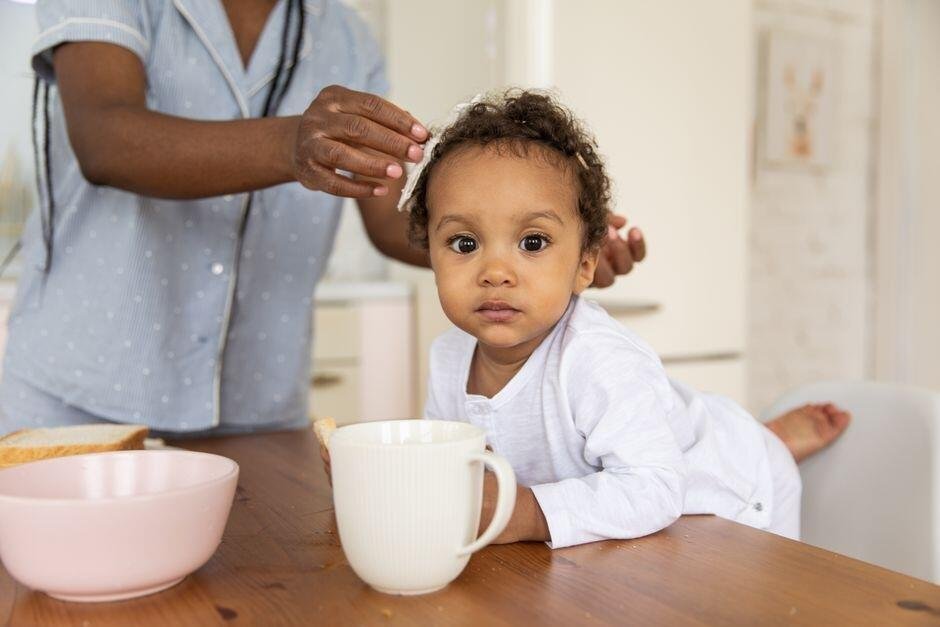 Hair Gel untuk Bayi, Amankah? Ini yang Perlu Bunda Ketahui