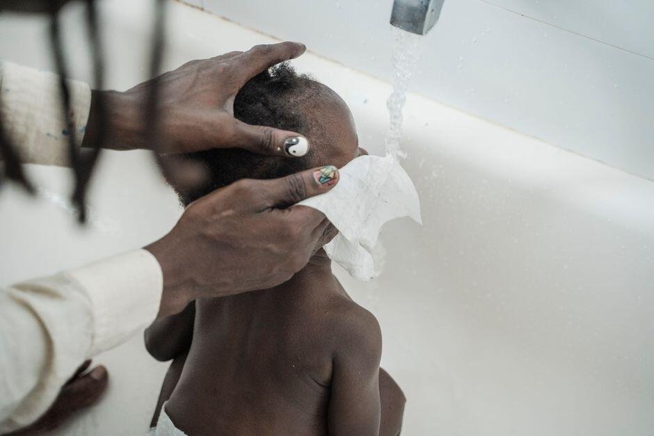 Tisu Basah Newborn, Ini Cara Memilih yang Aman untuk Kulit Sensitif
