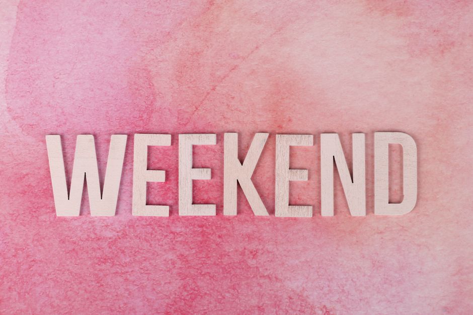 gradient pastel typography spanduk design