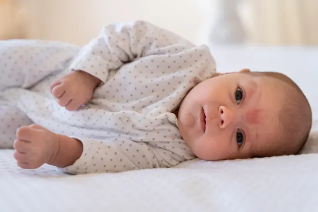 Close up newborn baby 1 scaled
